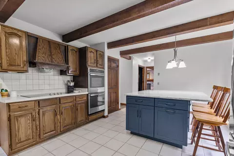 Kitchen - 38 Meadowbrook Ct, Appleton, WI 54914 photo 5 of 5