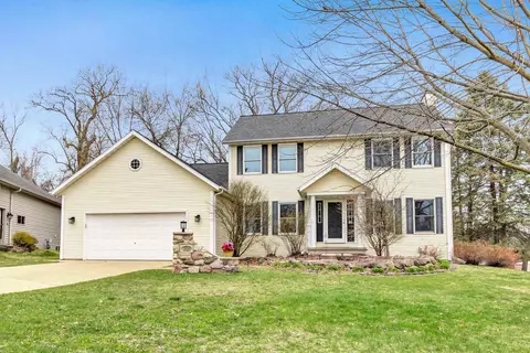 1015 Mt Blanc Ct, Green Bay, WI 54311