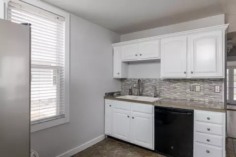 521 N Lawe St, Appleton, WI 54911 photo 3