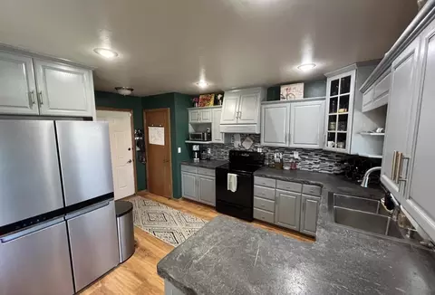 Kitchen - w5543 Holly Street, Appleton, WI 54915 photo 2 of 3