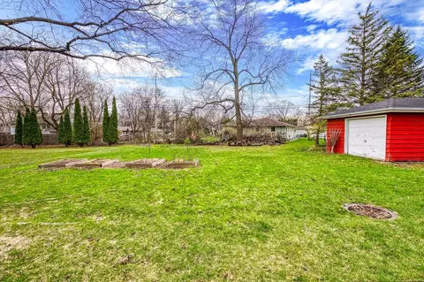 Exterior - 901 E Grant St, Appleton, WI 54911 photo 7 of 9