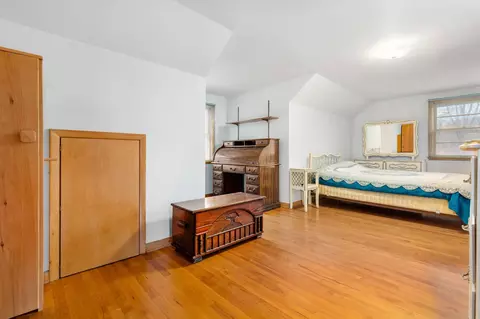 Bedroom - 901 E Grant St, Appleton, WI 54911 photo 5 of 10