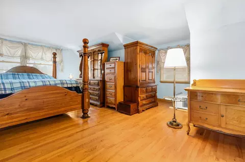 Bedroom - 901 E Grant St, Appleton, WI 54911 photo 1 of 10