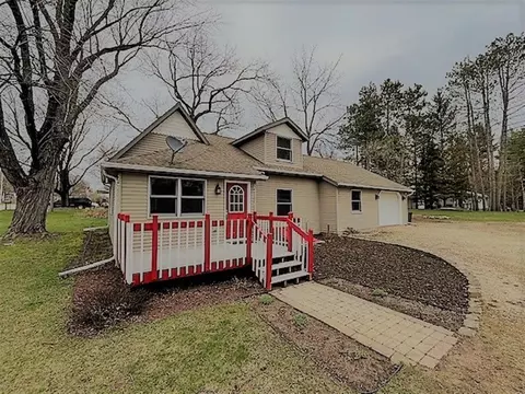 n5470 County Road W, Wild Rose, WI 54984