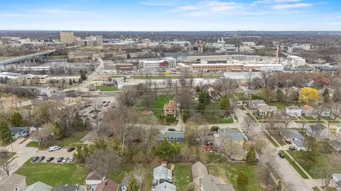 View/Area - 218 E Lincoln St, Appleton, WI 54915 photo 9 of 12