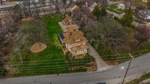 View/Area - 218 E Lincoln St, Appleton, WI 54915 photo 1 of 12