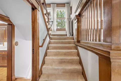 Entry Way - 218 E Lincoln St, Appleton, WI 54915 photo 5 of 7