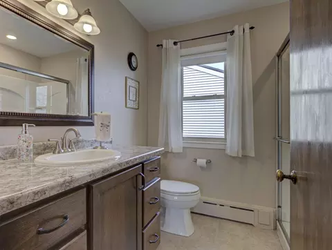 2218 N Kin St, Appleton, WI 54911 photo 25