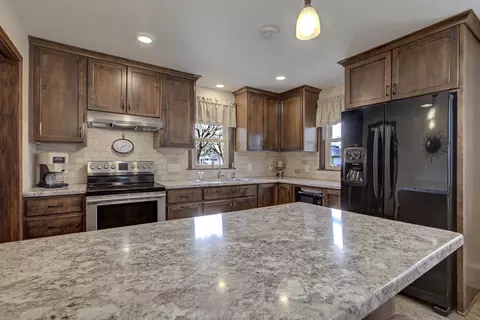 2218 N Kin St, Appleton, WI 54911 photo 21
