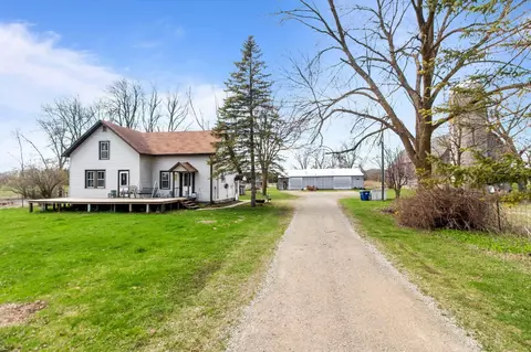 N5055 State Rd 32, Krakow, WI 54137