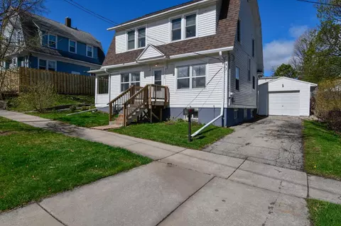 338 S Clay St, Green Bay, WI 54301