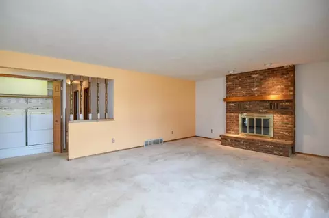 1407 S Theodore St, Appleton, WI 54915 photo 5