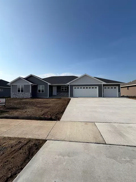4633 Paul Ln, Green Bay, WI 54313