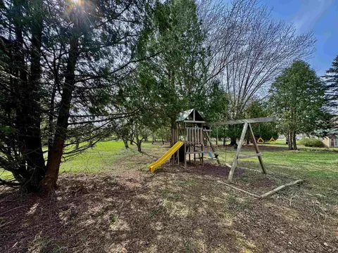 Exterior - 204 E Waushara St, Berlin, WI 54923 photo 11 of 32