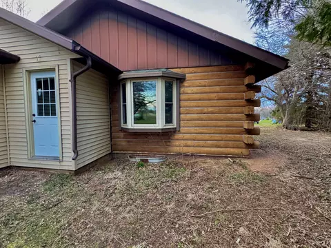 Exterior - 204 E Waushara St, Berlin, WI 54923 photo 22 of 32