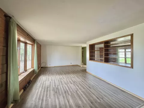 Living - 204 E Waushara St, Berlin, WI 54923 photo 2 of 10