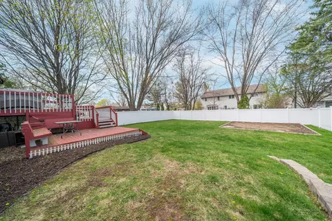 Exterior - 3000 E Killdeer Ln, Appleton, WI 54915 photo 5 of 10
