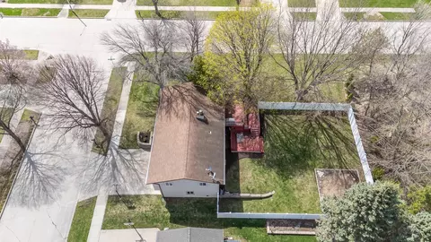 View/Area - 3000 E Killdeer Ln, Appleton, WI 54915 photo 1 of 7