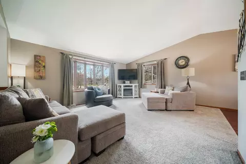 Living - 3000 E Killdeer Ln, Appleton, WI 54915 photo 3 of 5