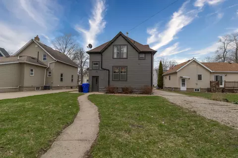 Exterior - 212 N Story St, Appleton, WI 54914 photo 10 of 12