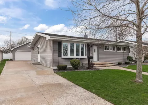 1915 E Marquette St, Appleton, WI 54911