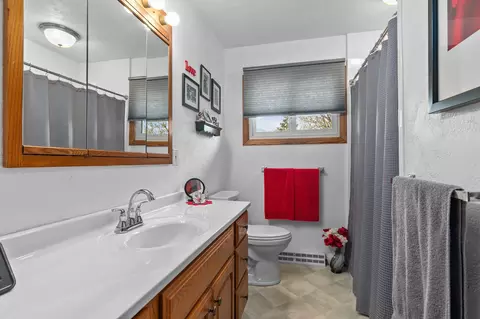 Bath - 1915 E Marquette St, Appleton, WI 54911 photo 1 of 2