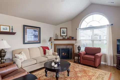 2402 E Tuscany Way #33, Appleton, WI 54913 photo 3