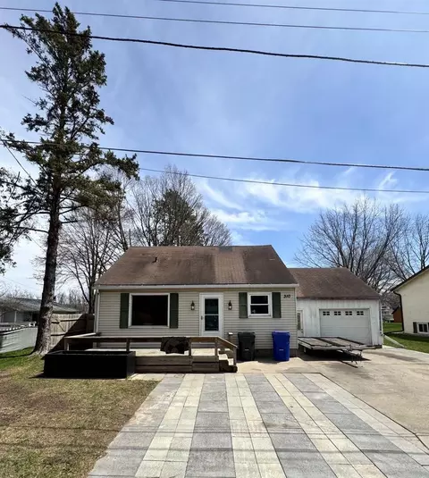310 S 1st St, Bonduel, WI 54107