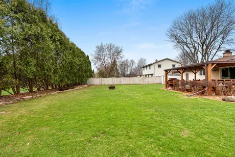 Exterior - 58 Partridge Ct, Appleton, WI 54915 photo 5 of 8