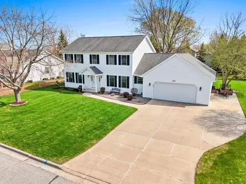 1521 Polo Run Ter, Green Bay, WI 54313