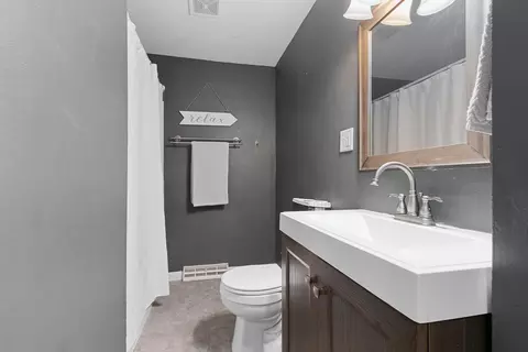 433 Memory Ct, Green Bay, WI 54301 photo 16