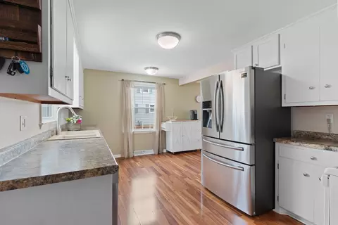 433 Memory Ct, Green Bay, WI 54301 photo 11