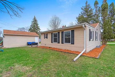 433 Memory Ct, Green Bay, WI 54301 photo 30
