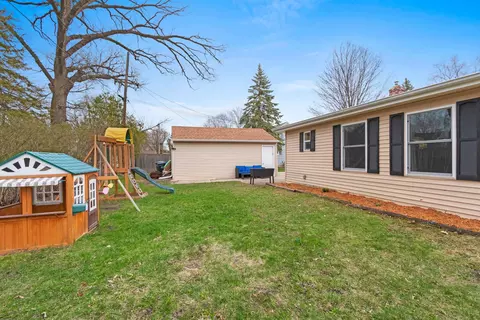 433 Memory Ct, Green Bay, WI 54301 photo 29