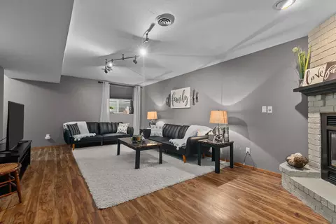 Living - 3629 S Kernan Ave, Appleton, WI 54915 photo 10 of 10