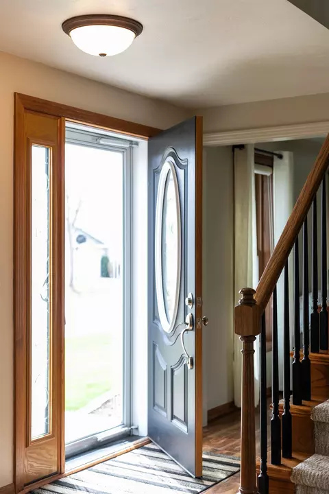 Entry Way - 3629 S Kernan Ave, Appleton, WI 54915 photo 1 of 6