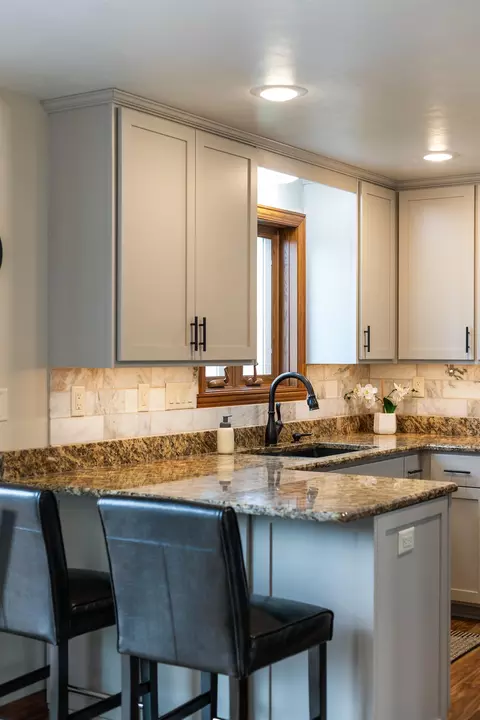 Kitchen - 3629 S Kernan Ave, Appleton, WI 54915 photo 5 of 10