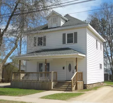 608 S Maiden Ln, Shawano, WI 54166