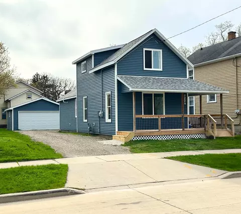 834 Frederick St, Oshkosh, WI 54901