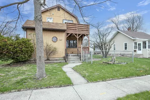 147 N James St, Kimberly, WI 54136