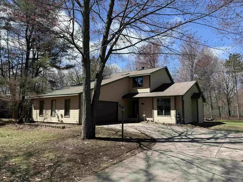 815 Mcallister St, Marinette, WI 54143