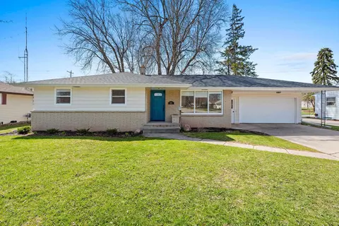 901 E Pershing St, Appleton, WI 54911