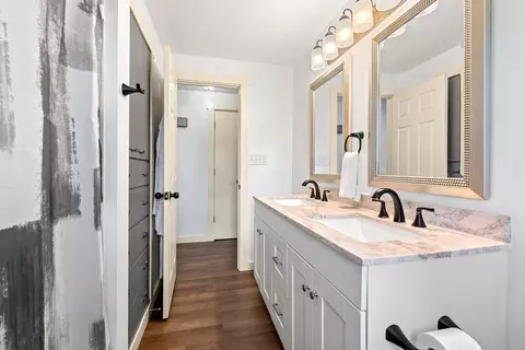 Bath - 901 E Pershing St, Appleton, WI 54911 photo 2 of 3