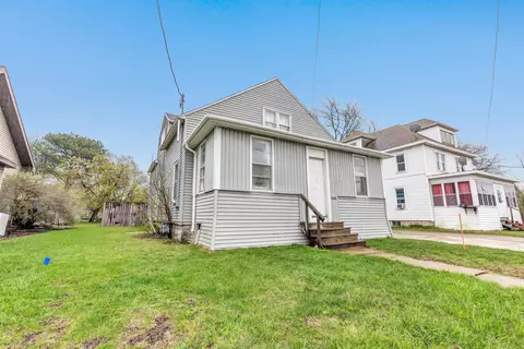 617 Racine St, Menasha, WI 54952