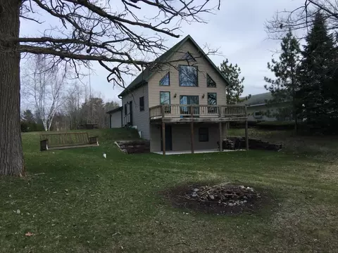 n7954 Island View Lane, Crivitz, WI 54114