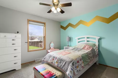 Bedroom - w5462 Red Clover Tr, Appleton, WI 54915 photo 6 of 7