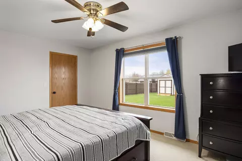 Bedroom - w5462 Red Clover Tr, Appleton, WI 54915 photo 2 of 7