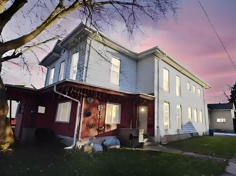 217 W Irving St, Oshkosh, WI 54901