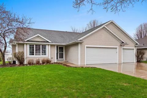445 Cornelius Dr, Green Bay, WI 54311