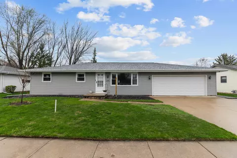 532 Willow Dr, Kaukauna, WI 54130
